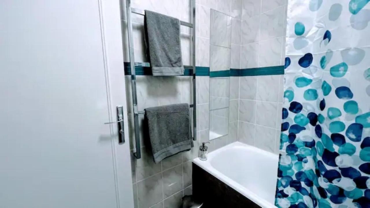 Appartement Chic Proche De Paris, Parking Inclus Saint-Maur-des-Fossés Esterno foto